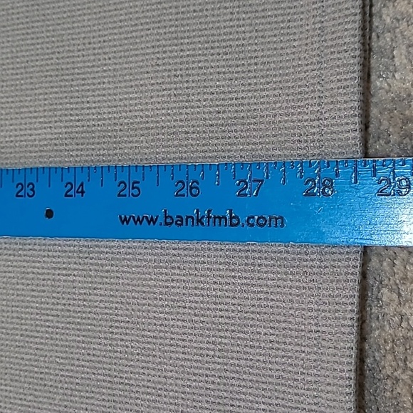 UNDER ARMOUR LOOSE COLDGEAR THERMAL LONG-SLEEVE GRAY SHIRT - Picture 7 of 10